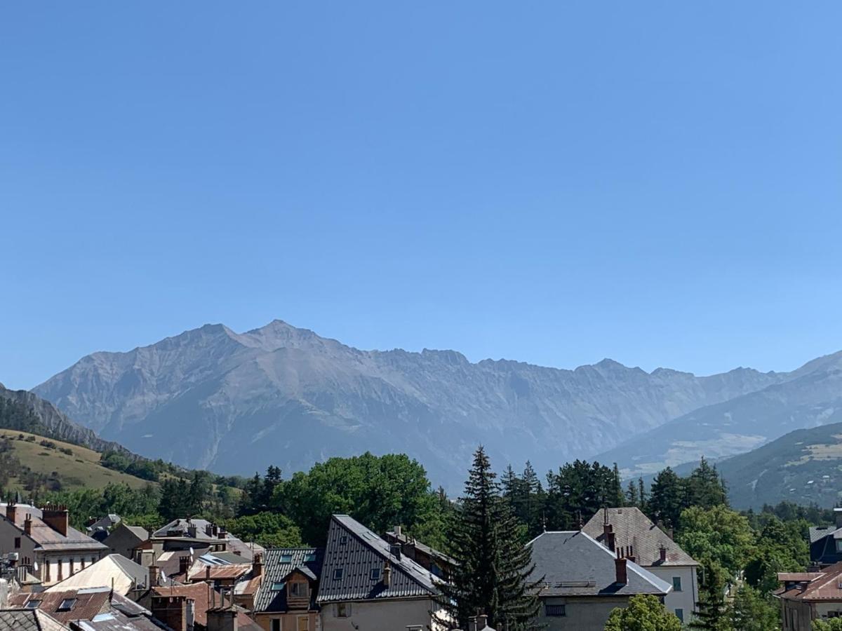 Studio Neuf Barcelonnette Exterior photo